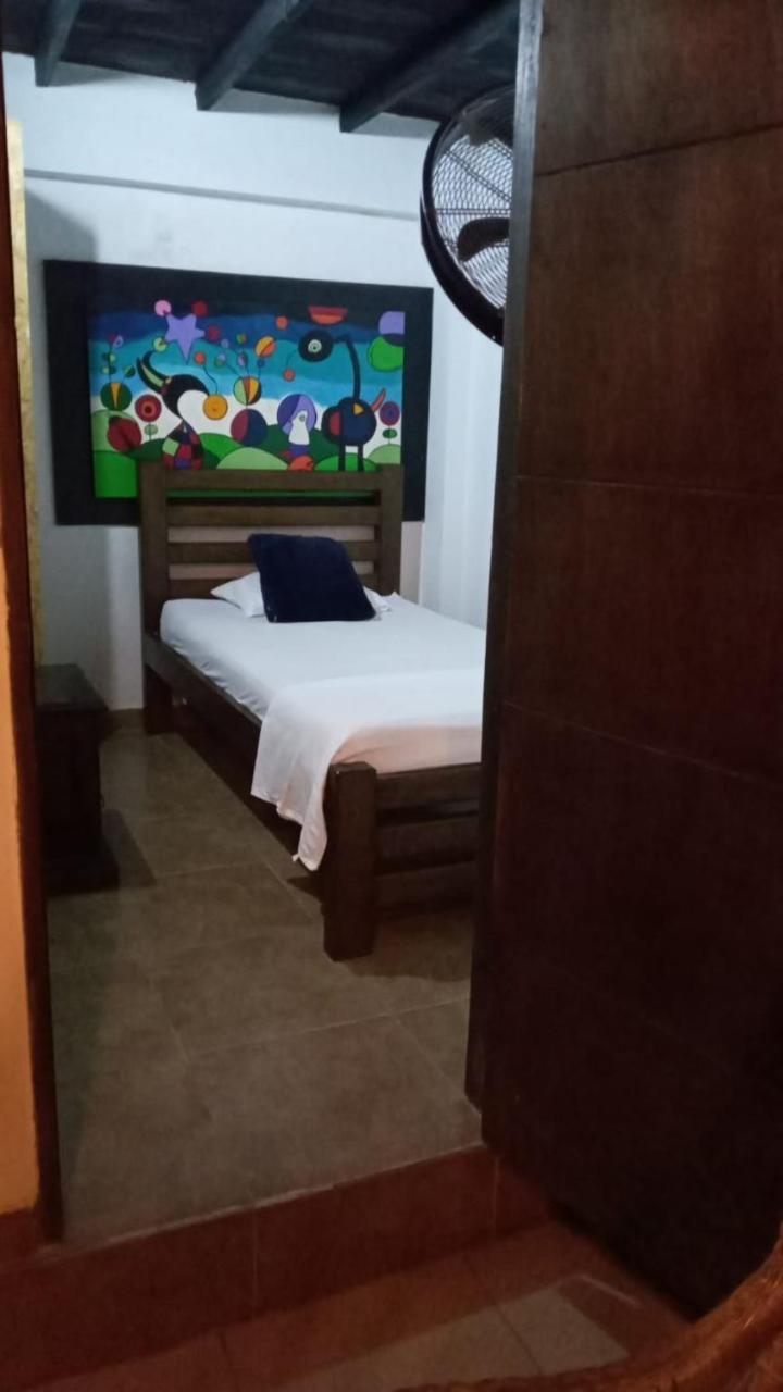 Апартаменты Casa Turistica Zamboss Монтерия Экстерьер фото